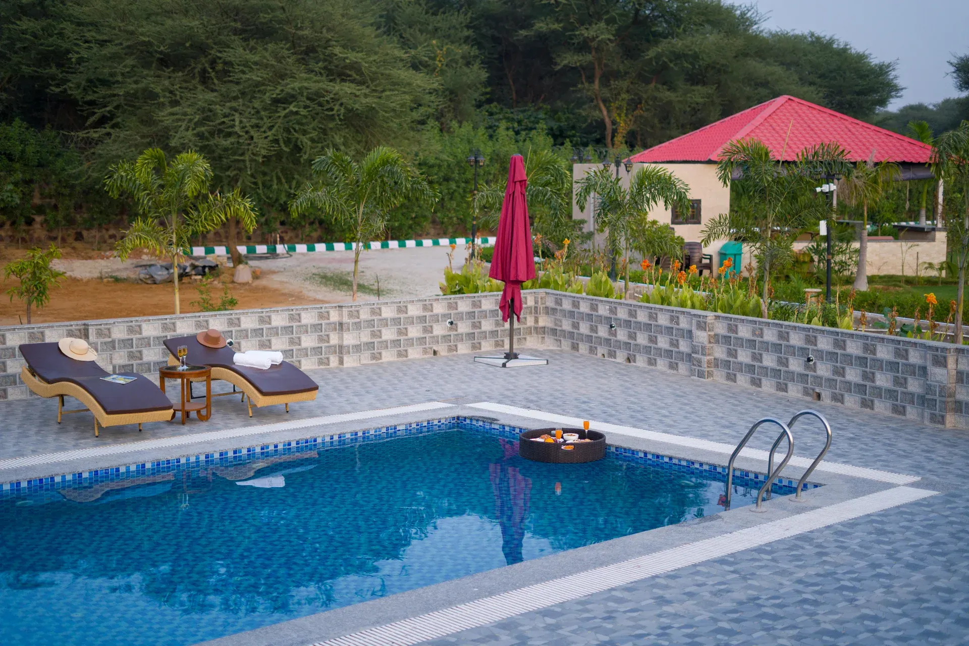 Zenora - 5 BHK Farmhouse in Delhi NCR - ELIVAAS