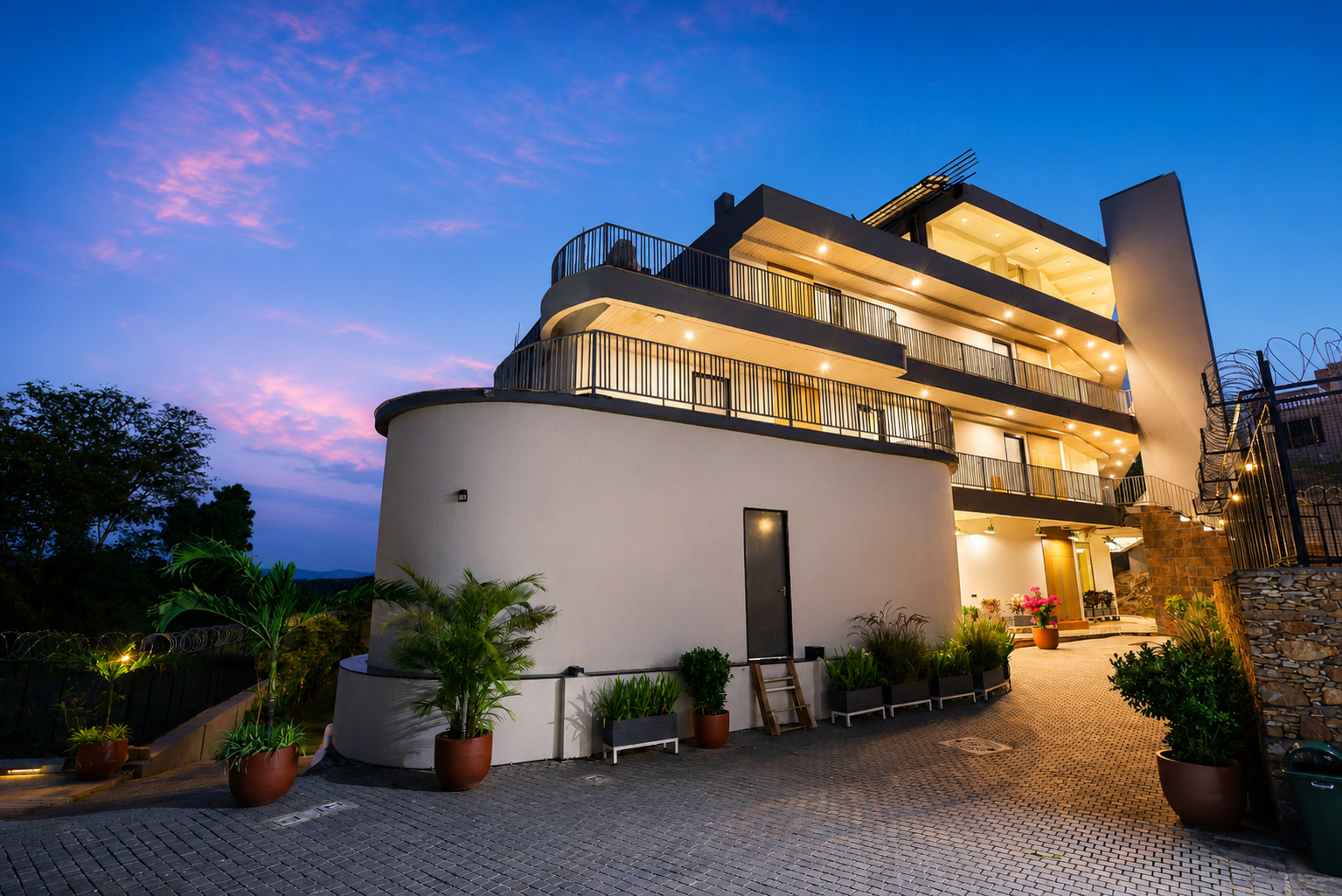 Villa Miran | Boutique room in a retreat with Infinity Pool, Activity room, Lawn