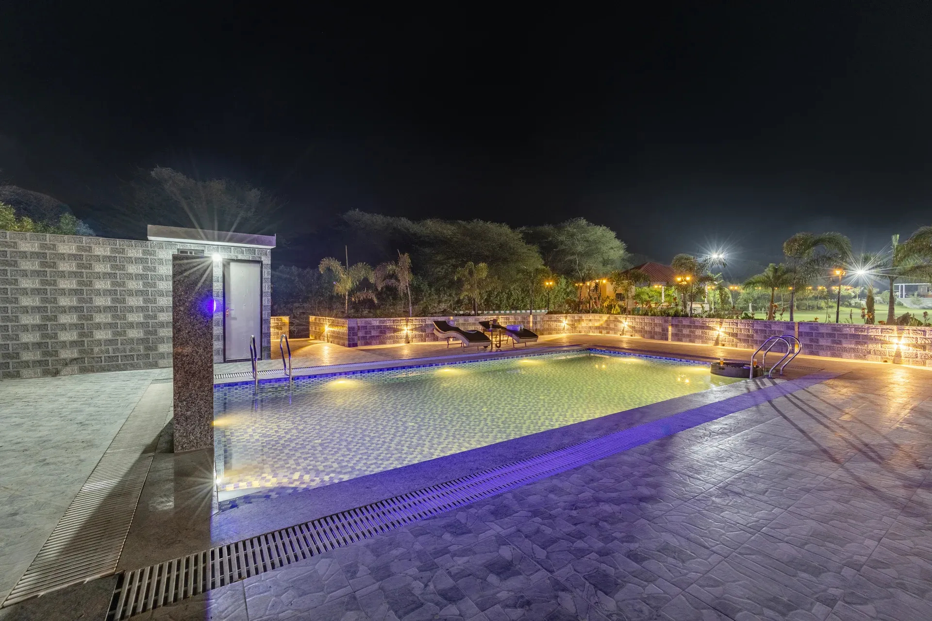 Zenora - 5 BHK Farmhouse in Delhi NCR - ELIVAAS