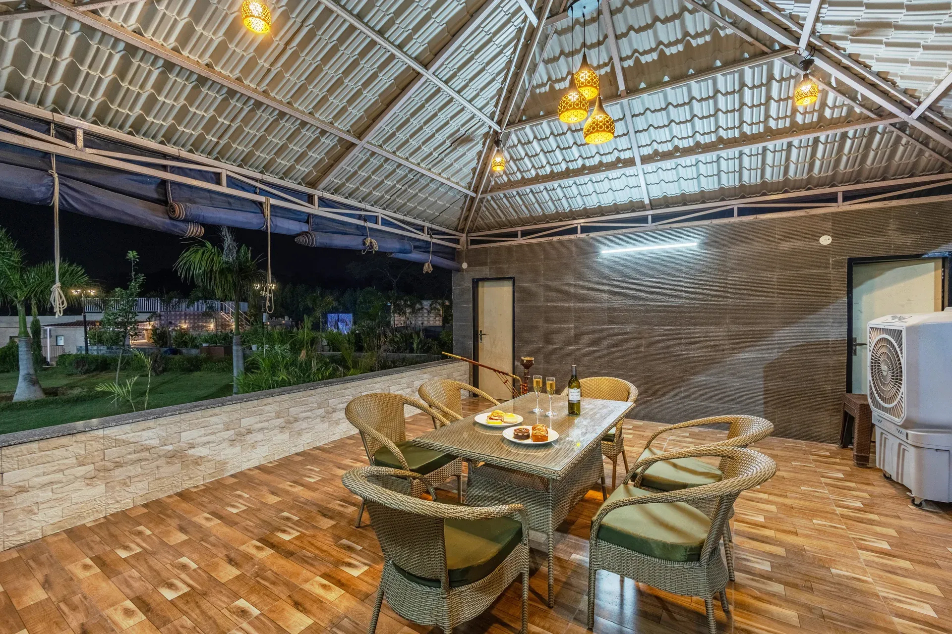 Zenora - 5 BHK Farmhouse in Delhi NCR - ELIVAAS